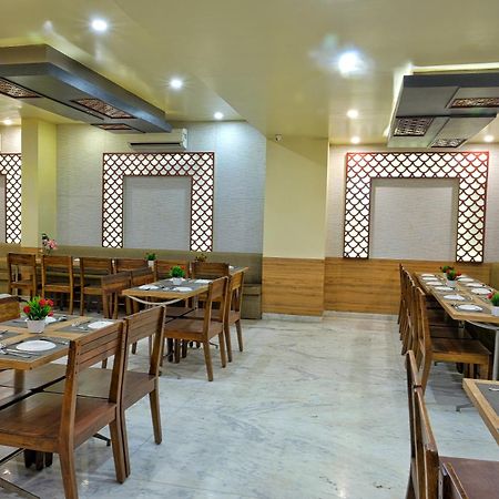 Hotel Bayan Elegance à Jaipur Extérieur photo